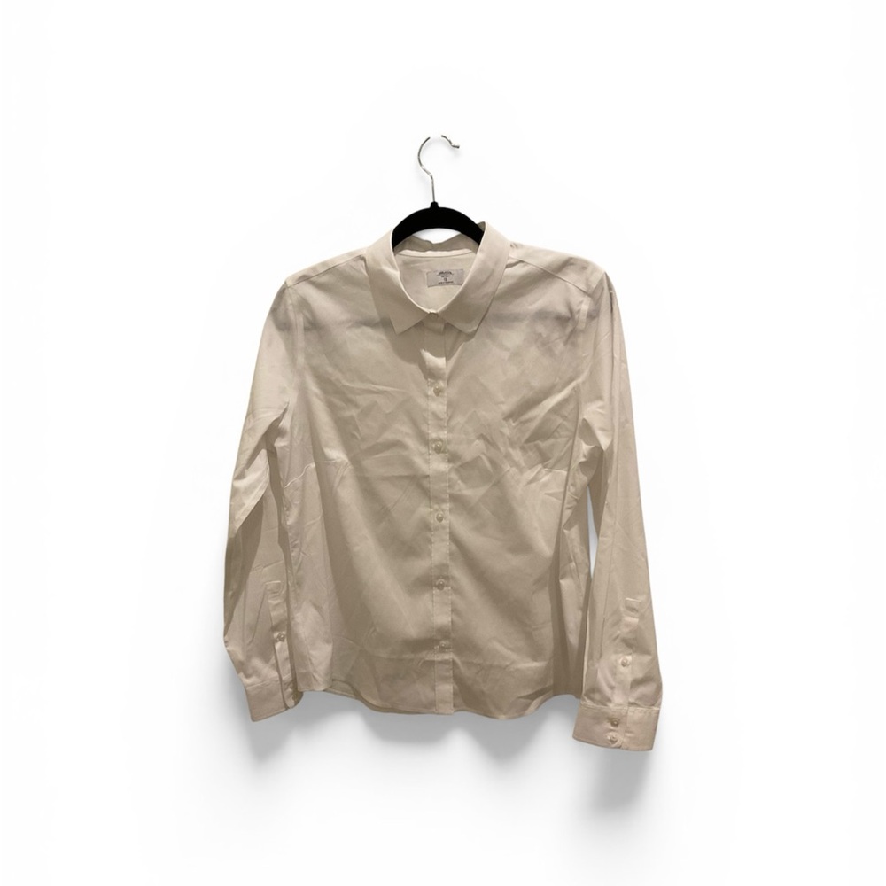 Women’s White Button-Down Shirt